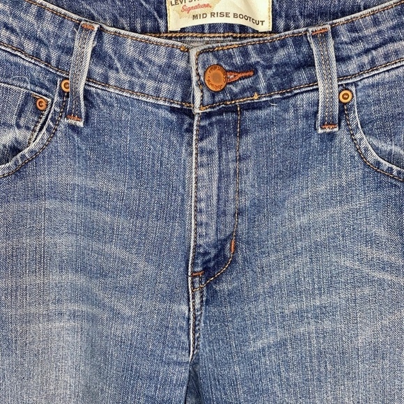 Levi Strauss Signature Mid Rise Bootcut Denim Blue Jeans Misses size 10L EUC - Picture 2 of 11